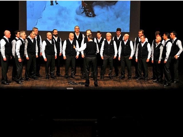 Concert of the mountain choir "Valle dei Laghi" Tirol/Tirolo 1 suedtirol.info