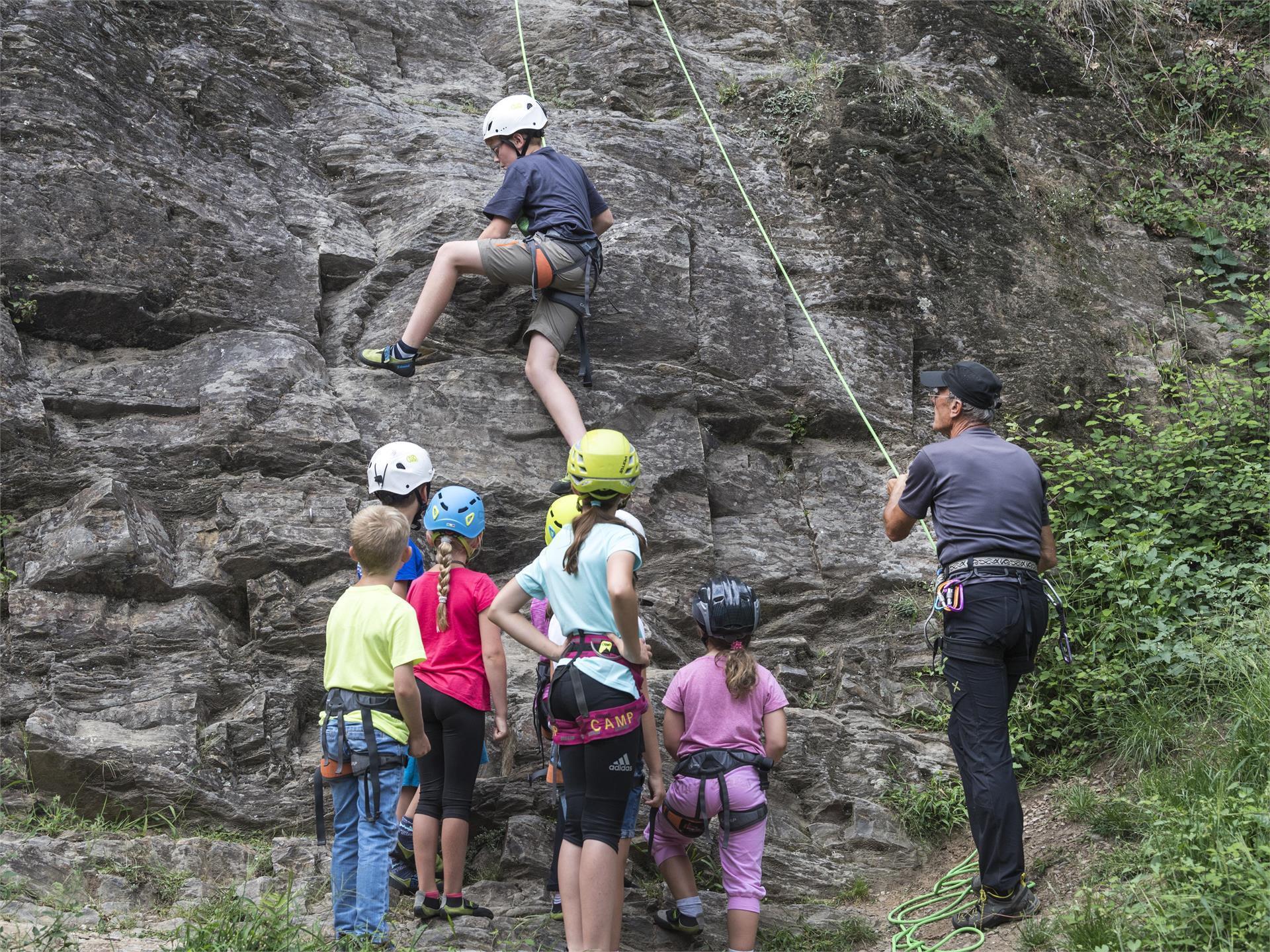 Corso d'arrampicata per bambini Parcines 1 suedtirol.info