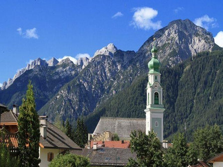 Concerto d'organo con Rattini Stefano presso la chiesa parrocchiale Dobbiaco 1 suedtirol.info