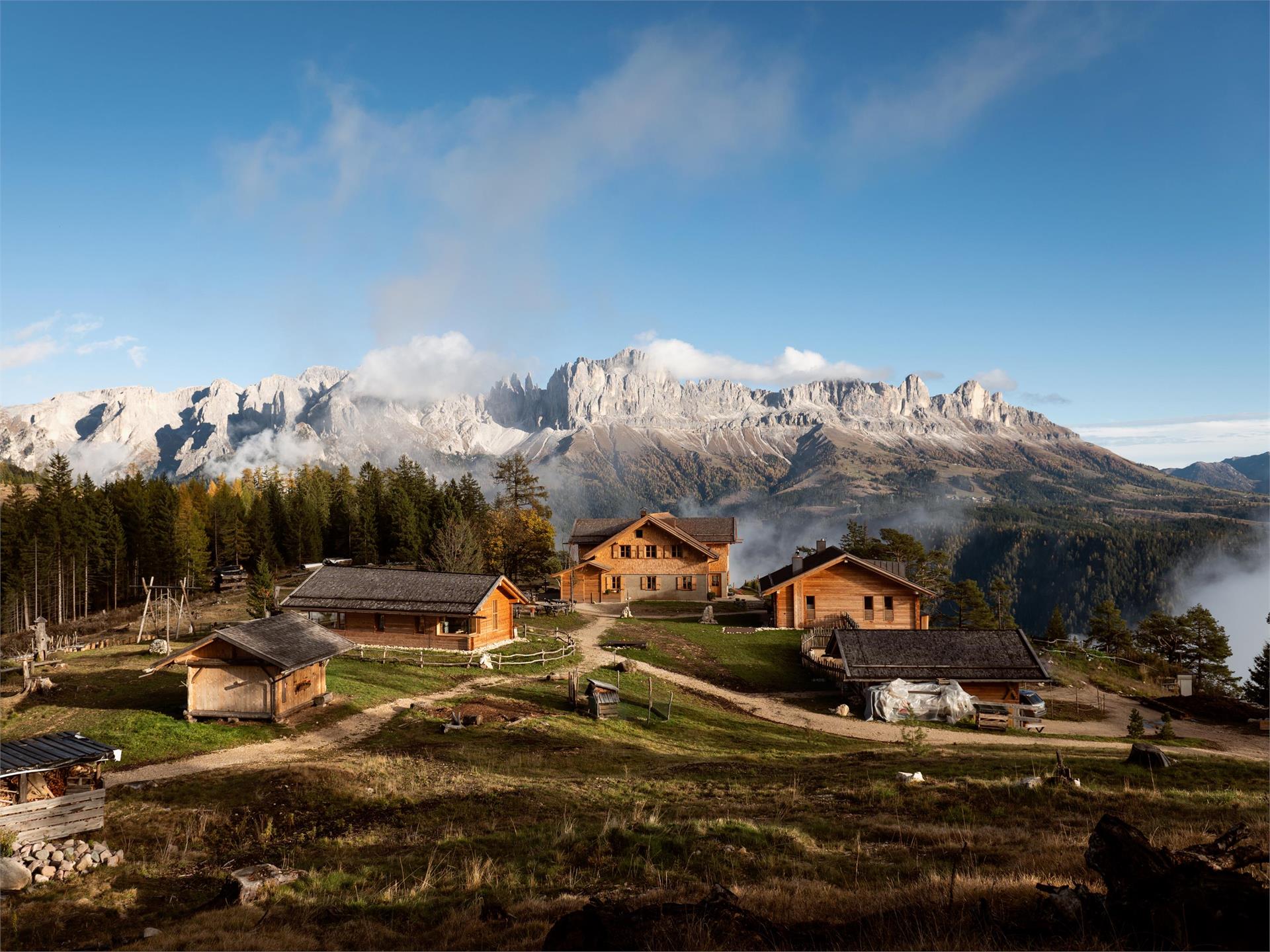 Sunrise hike to the Völsegg Peak and breakfast at the Tschafon mountain hut Tiers am Rosengarten/Tires al Catinaccio 1 suedtirol.info