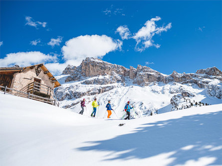 Ciaspolata con le guide alpine "GardenaGuides" –Sotto le Odle nel Parco naturale Selva 1 suedtirol.info