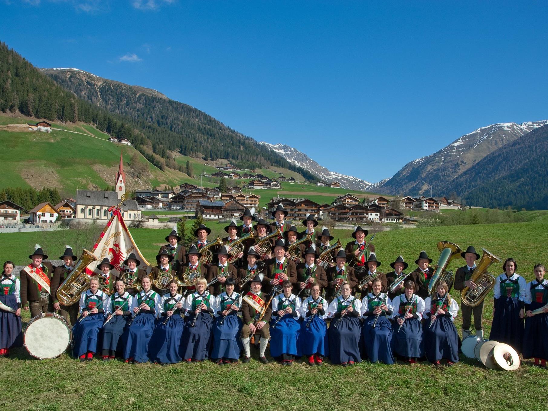 Summer Concert of the Music band "Feuerwehr-Musikkapelle"  in Val Casies Valley Gsies/Valle di Casies 1 suedtirol.info