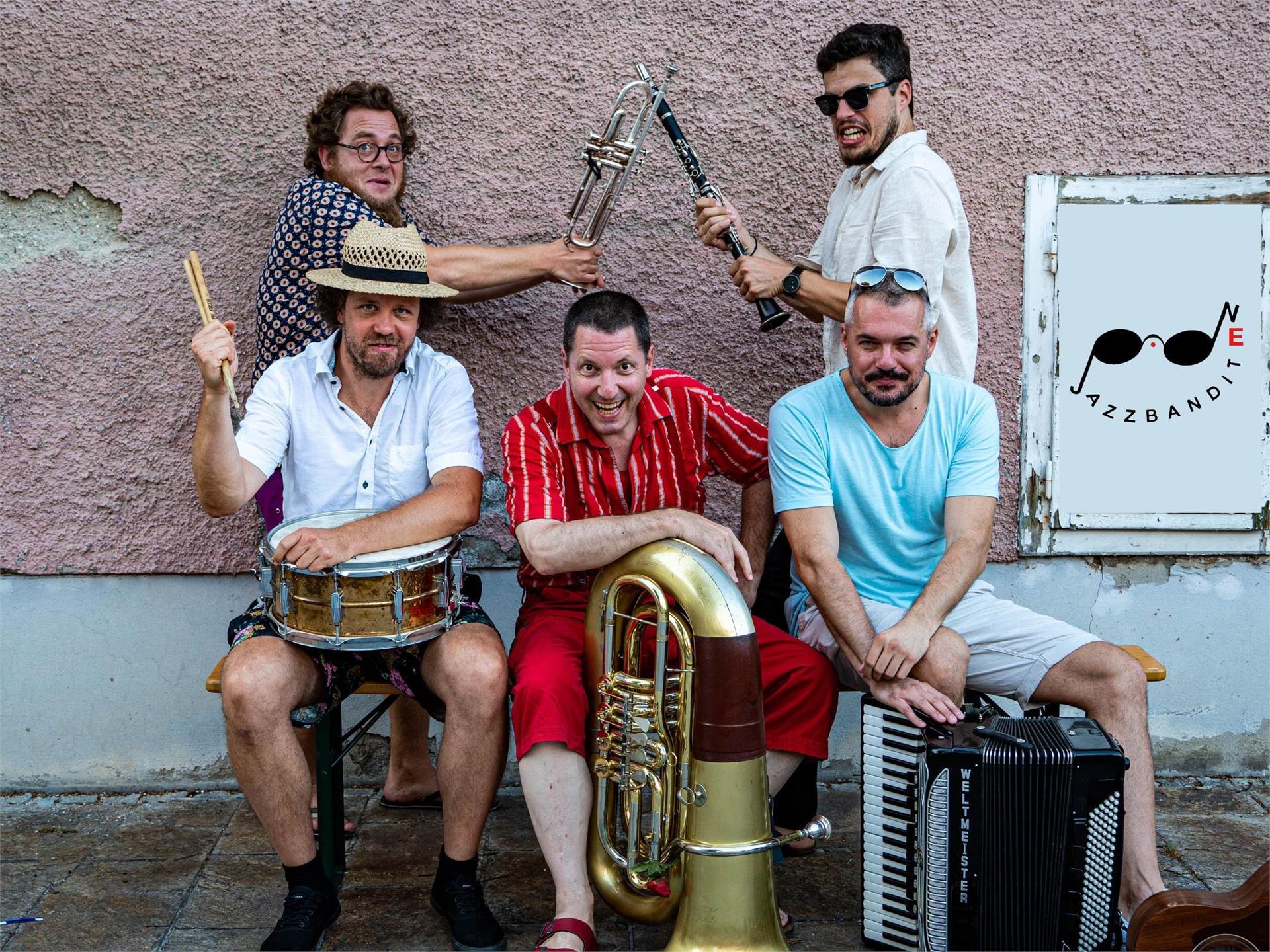 Swing on Snow Konzert: Eddie Luis Jazzbanditen Kastelruth 1 suedtirol.info