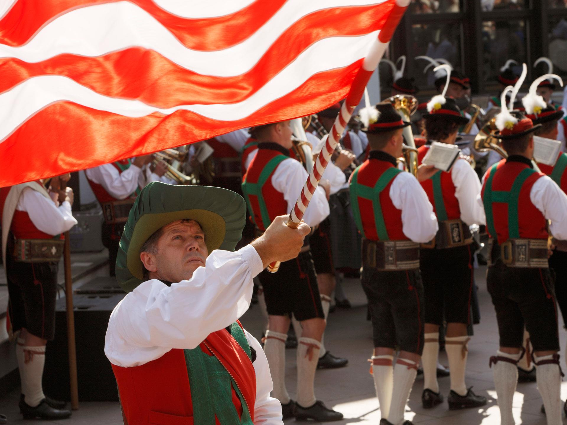 Traditional autumn festival Tirol/Tirolo 1 suedtirol.info