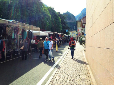 Mercato settimanale Laives 3 suedtirol.info