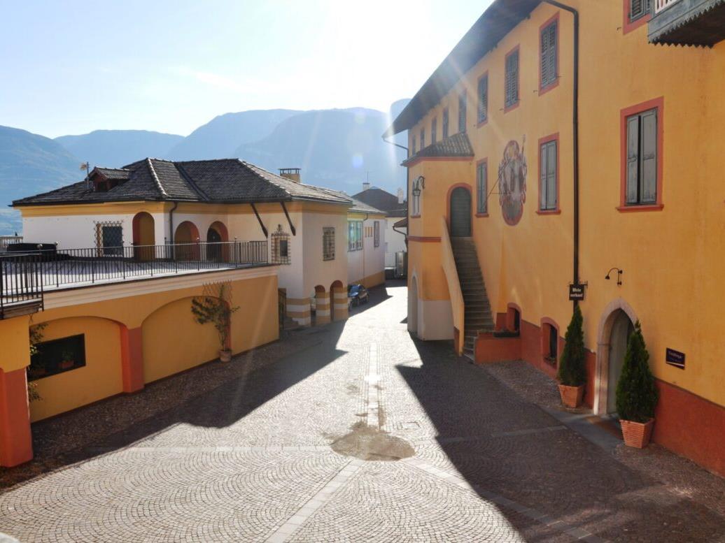 WeinKlänge an der Südtiroler Weinstraße  -Kellerei Elena Walch Tramin an der Weinstraße 1 suedtirol.info