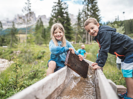 Wandern am Fuße des Rosengarten mit Besichtigung der Getreidemühle Welschnofen 3 suedtirol.info