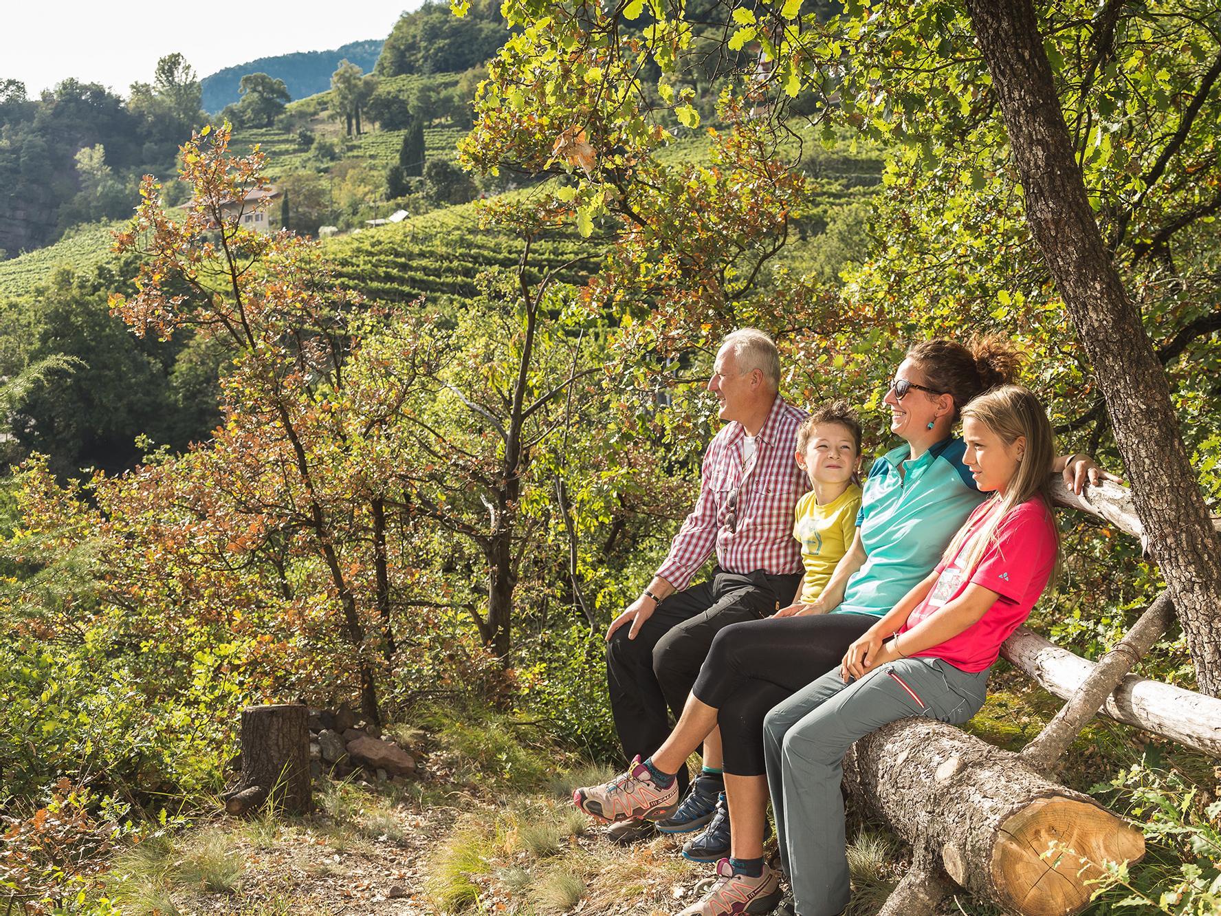 Castle trail San Genesio variation C Bolzano/Bozen 8 suedtirol.info