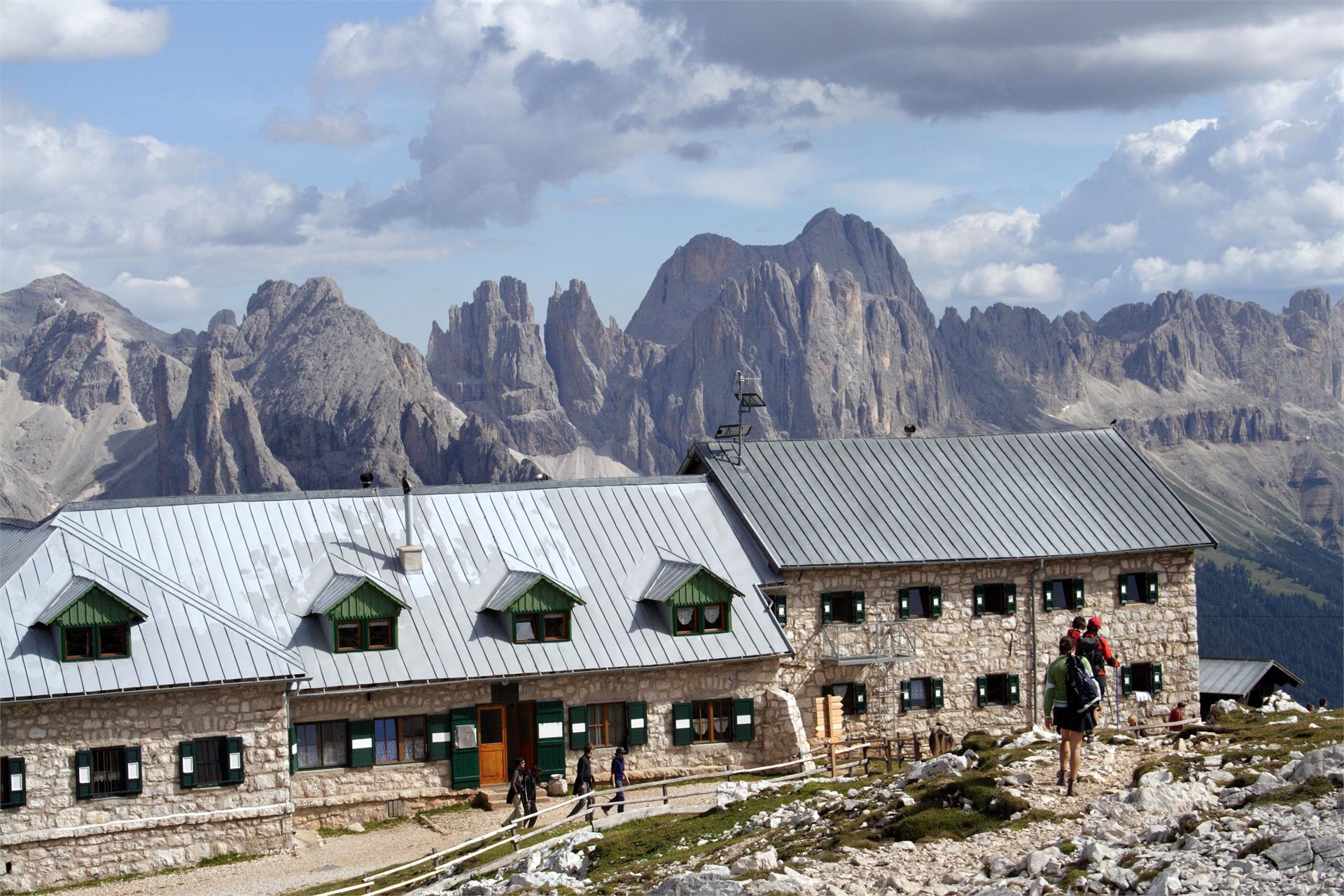 Bad Ratzes-Schlernbödele-Schlernhaus Kastelruth/Castelrotto 2 suedtirol.info