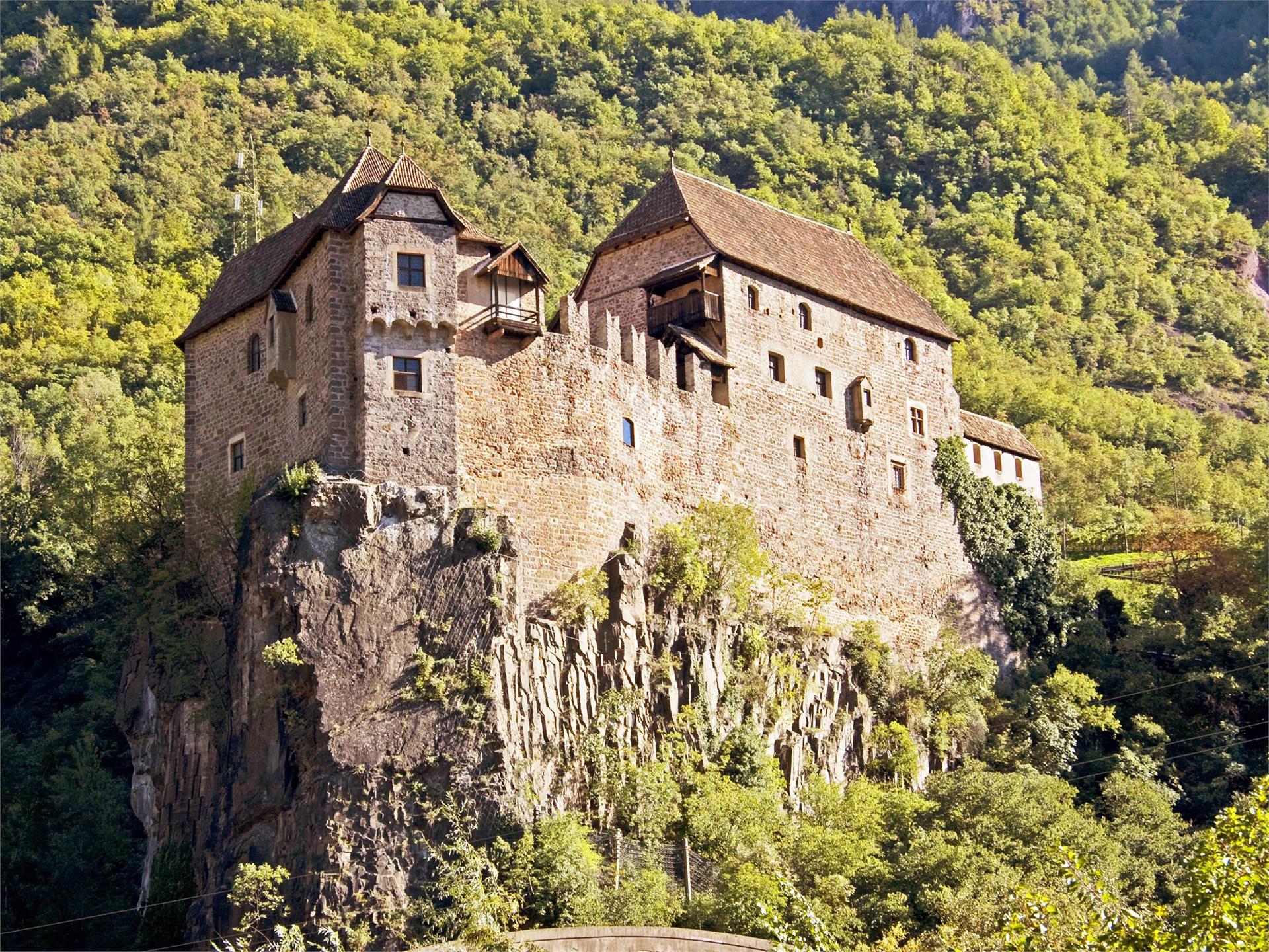 Castle trail "Castelronda" San Genesio variation A Jenesien/San Genesio Atesino 6 suedtirol.info