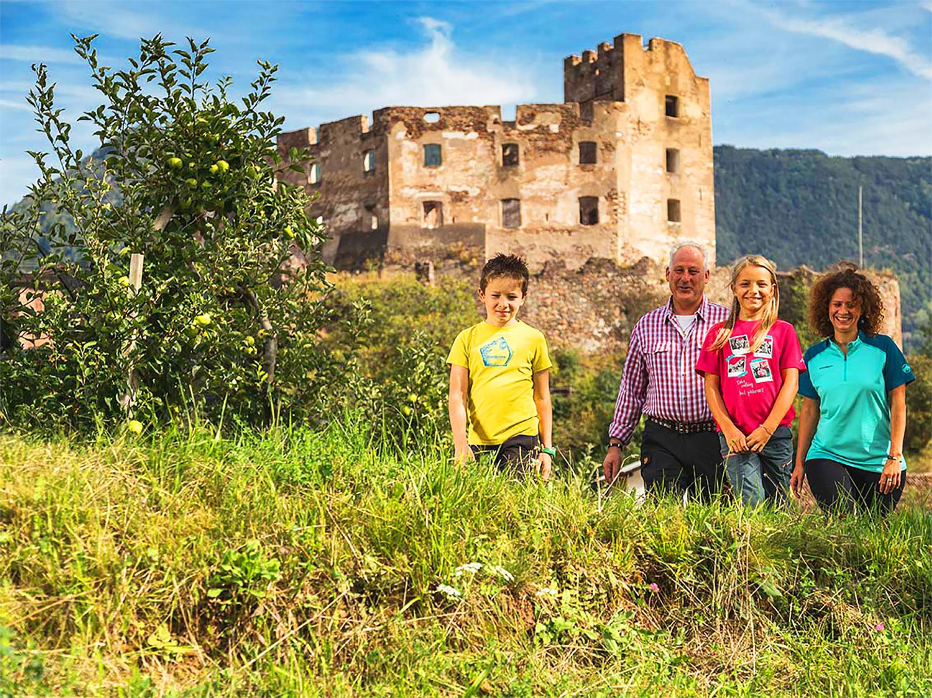 Castle trail "Castelronda" San Genesio variation A Jenesien/San Genesio Atesino 1 suedtirol.info