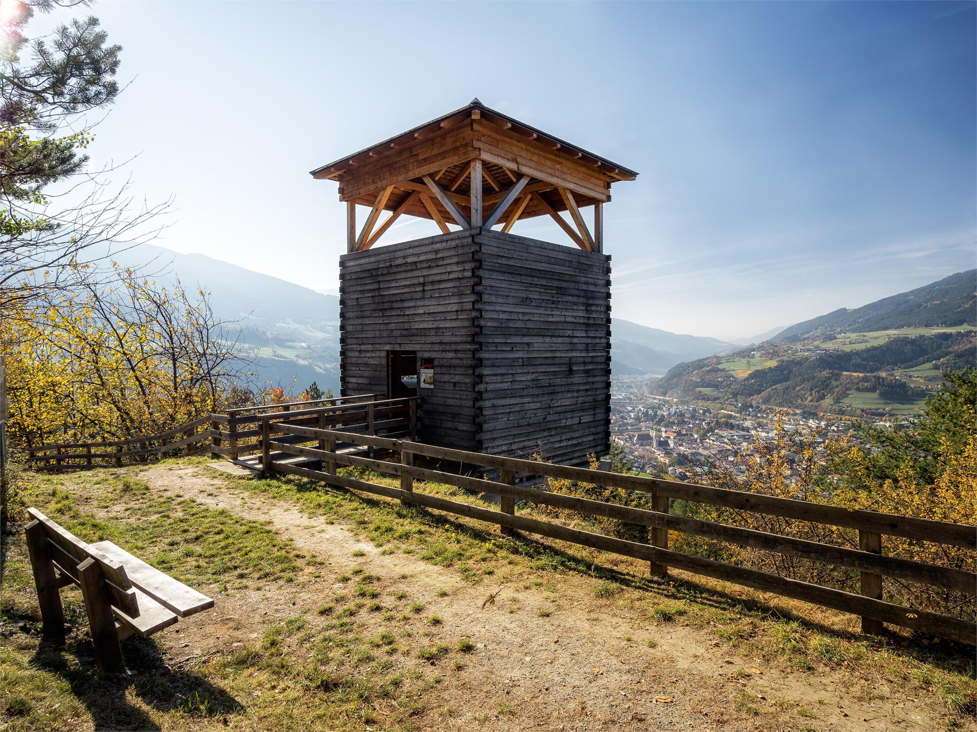 Der Pinàzweg nach Elvas Brixen 1 suedtirol.info