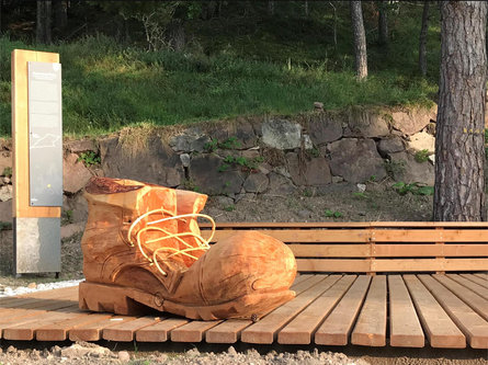 percorso escursionistico nel paese di Trodena Trodena 1 suedtirol.info