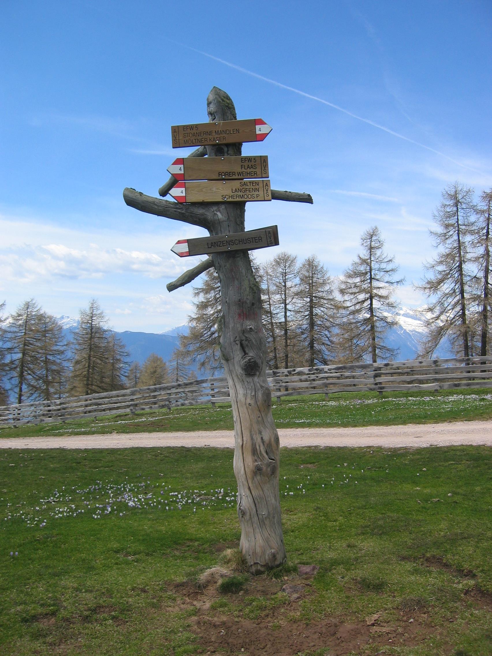 Falzeben (Avelengo) - San Giacomo (Lavenna) Avelengo 2 suedtirol.info