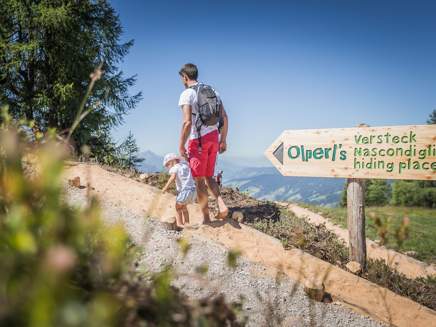 Family path in winter: Olperl alpine circuit for families Sexten/Sesto 2 suedtirol.info