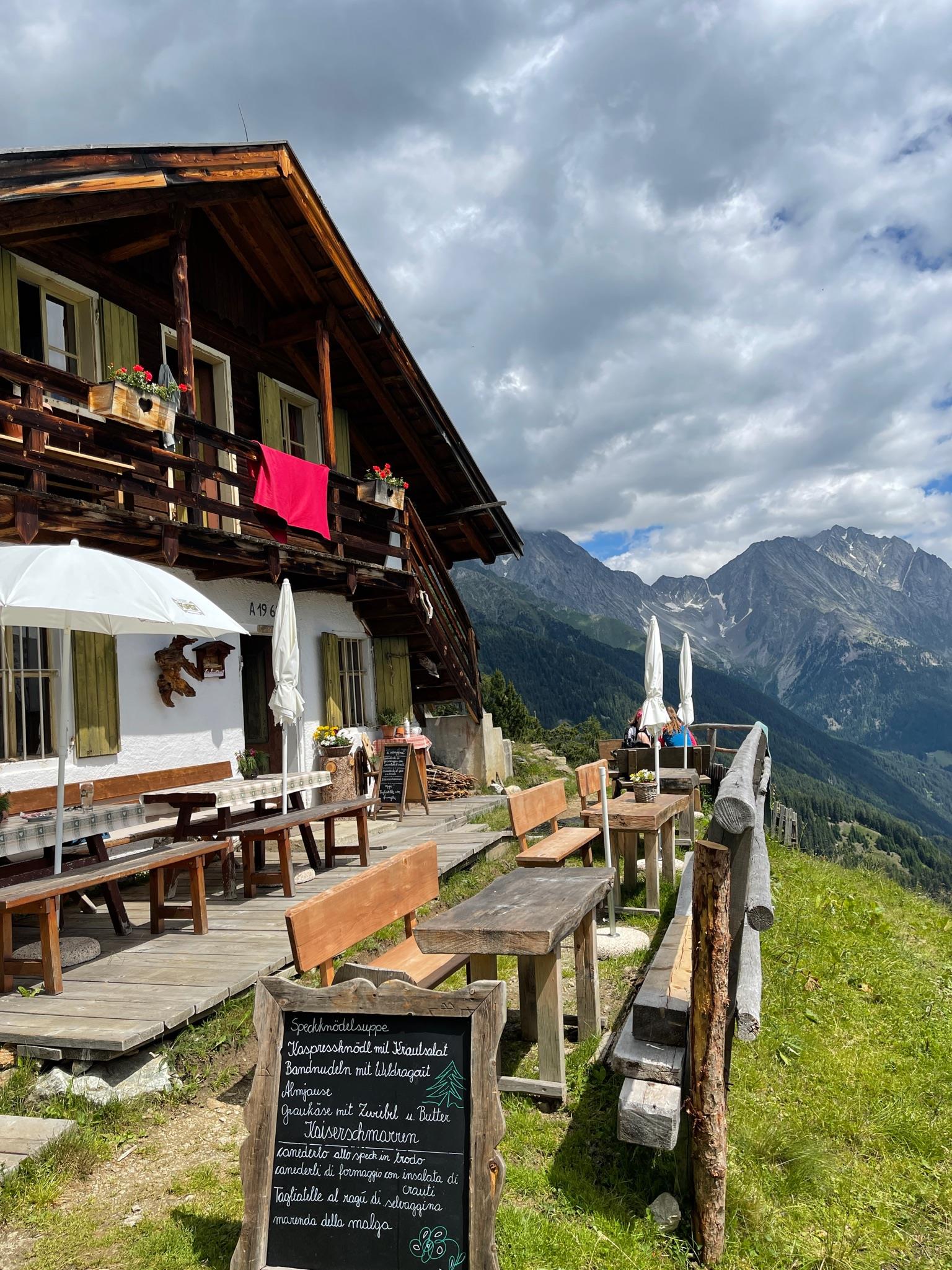 Grentealm Messnerwirt Rasen-Antholz 1 suedtirol.info