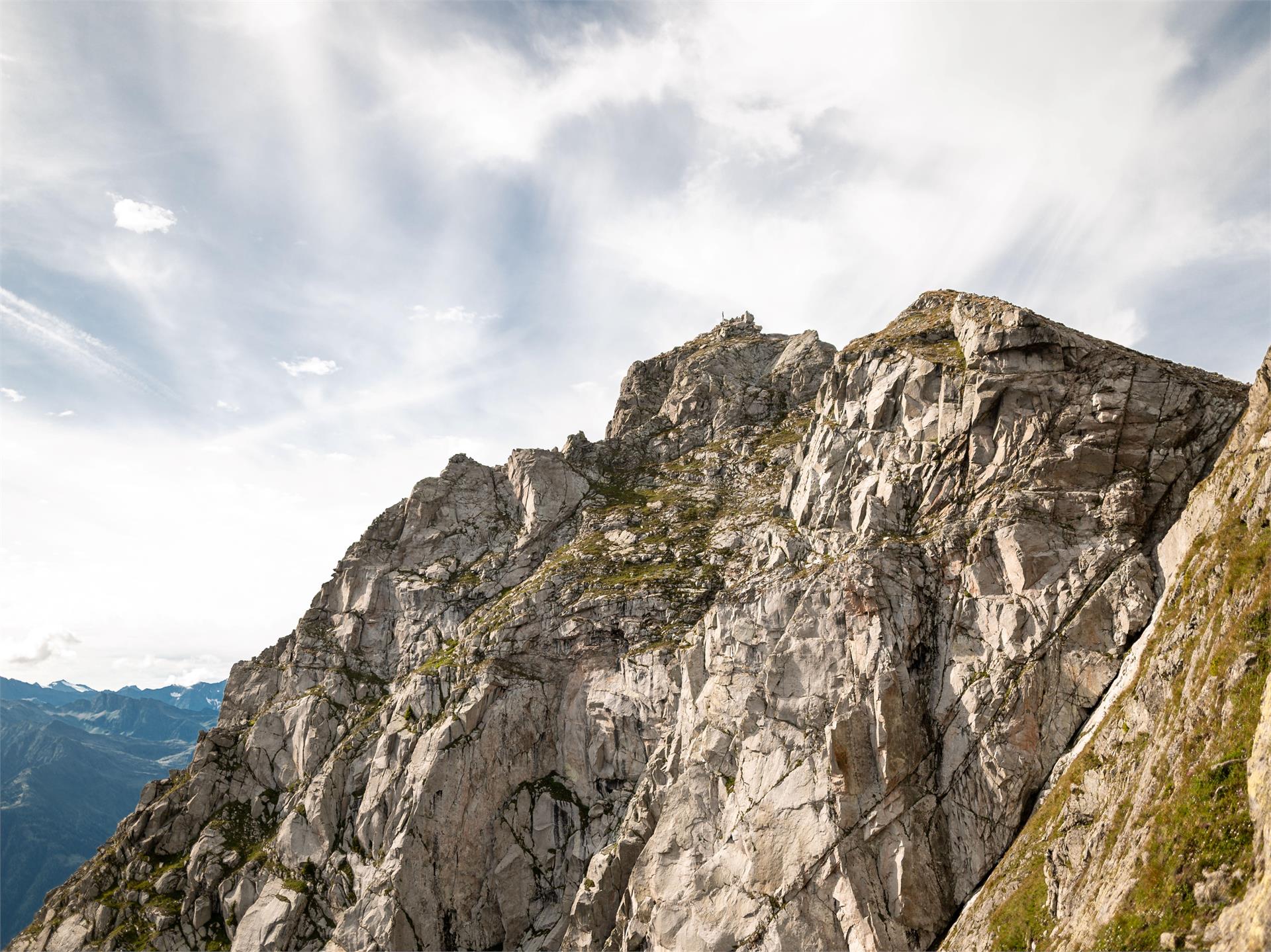 Heini Holzer Klettersteig Ifinger - Zustieg über die Taser Alm Schenna 8 suedtirol.info