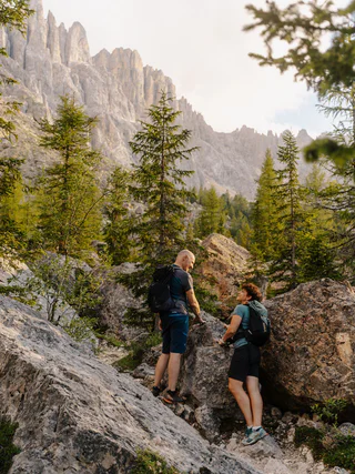 Highlight-Rundwanderung: Karer See – Felslabyrinth Latemar – Eggental Mountain Cinema Latemarwiesen – Karerpass - Welschnofen - #5 - suedtirol.info