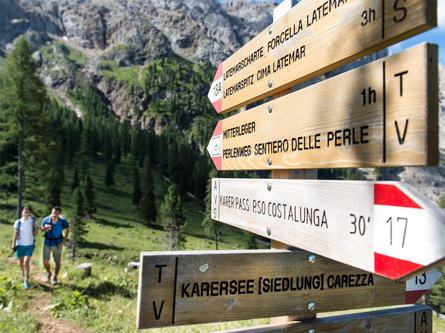 Highlight circular hike: Lake Carezza - Latemar rock labyrinth - Eggental Mountain Cinema Latemar meadows - Passo Costalunga Welschnofen/Nova Levante 2 suedtirol.info