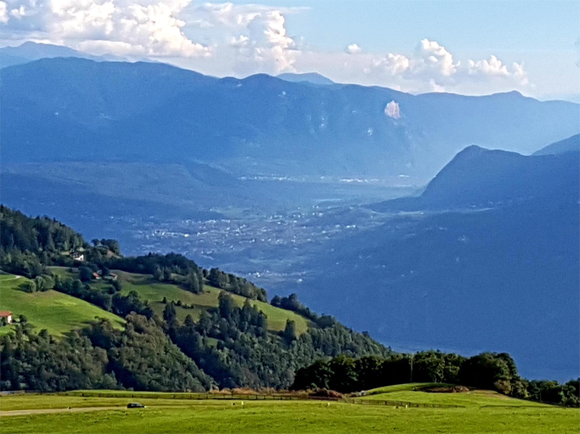 Avelengo - Parcheggio Falzeben Avelengo 1 suedtirol.info