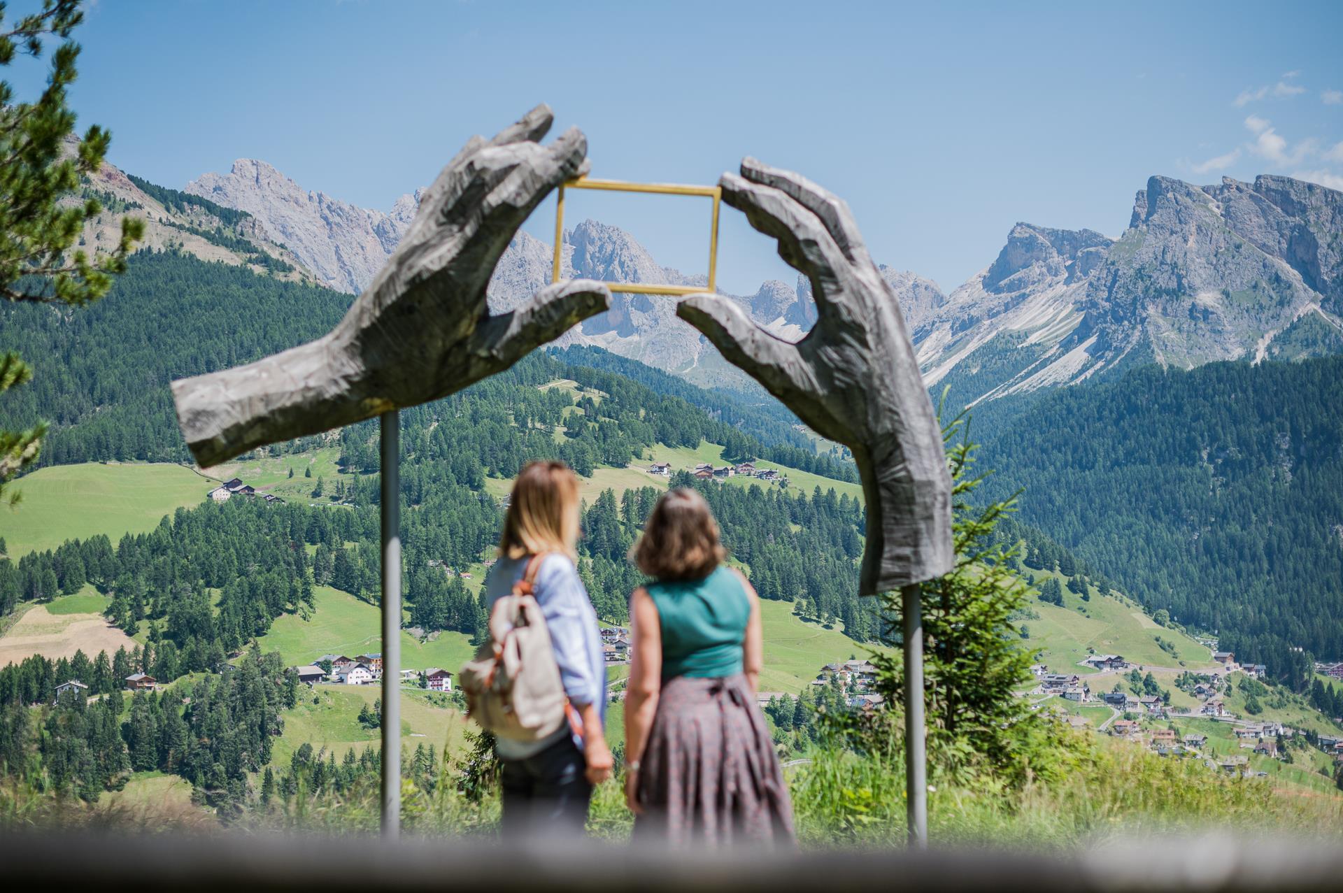 Art & Nature trail - Troi Unika S.Crestina Gherdëina/Santa Cristina Val Gardana 6 suedtirol.info