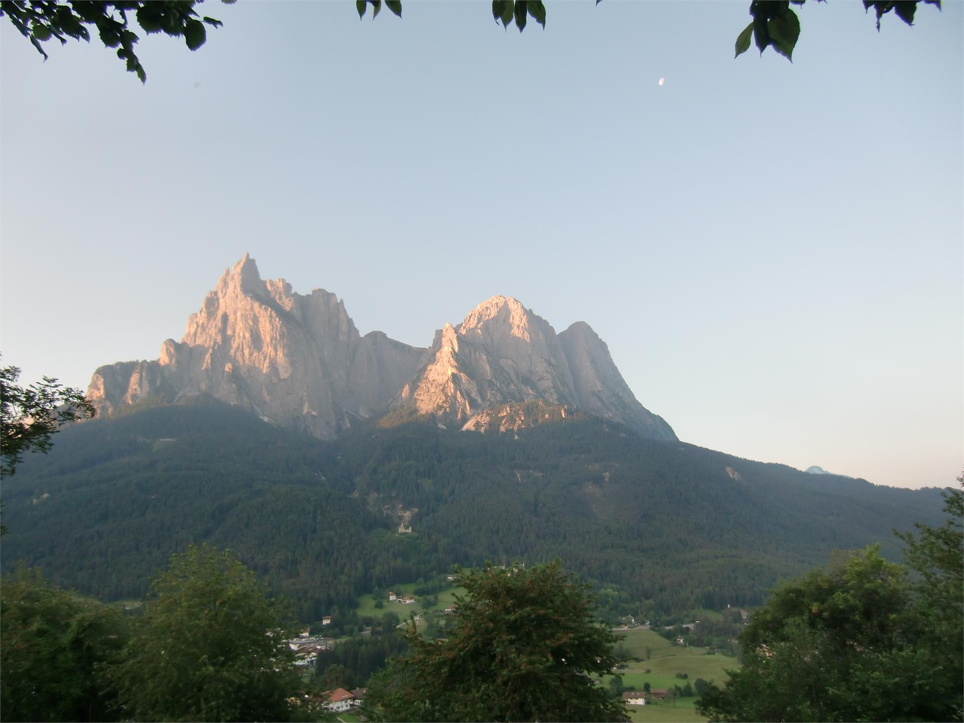 Da Siusi attraverso la Valle Ganar nella Foresta Laranz Castelrotto 5 suedtirol.info