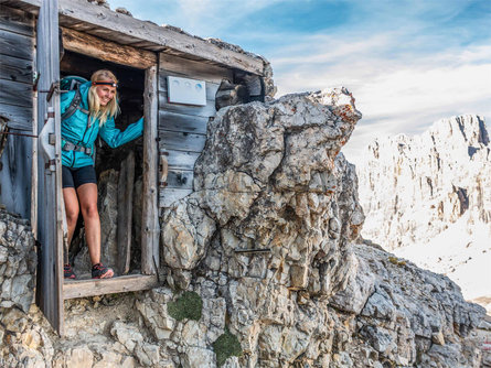 Mount Lagazuoi and the sites of the First World War in the Dolomites Badia 4 suedtirol.info