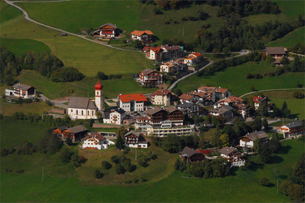 Laion-Noflatsch-Pedrutsch-sentiero della posta-Mitterweg-Laion Lajen/Laion 2 suedtirol.info