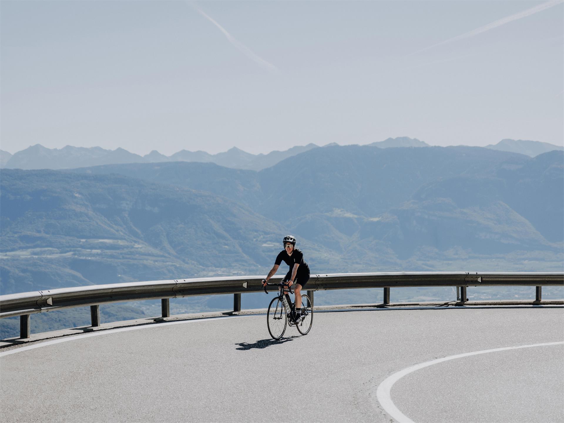 Racing Bike Tour to the Gampenpass Mountain Pass Lana 1 suedtirol.info