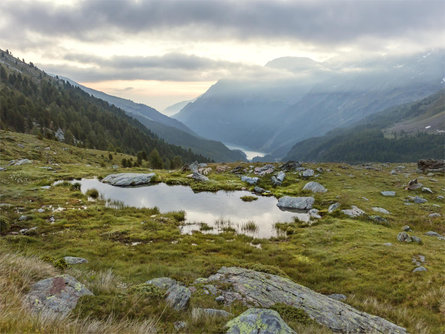 Marble Circuit Trail, Stage 1: From the Zufallhütte mountain hut to the Stallwies inn Martell/Martello 1 suedtirol.info