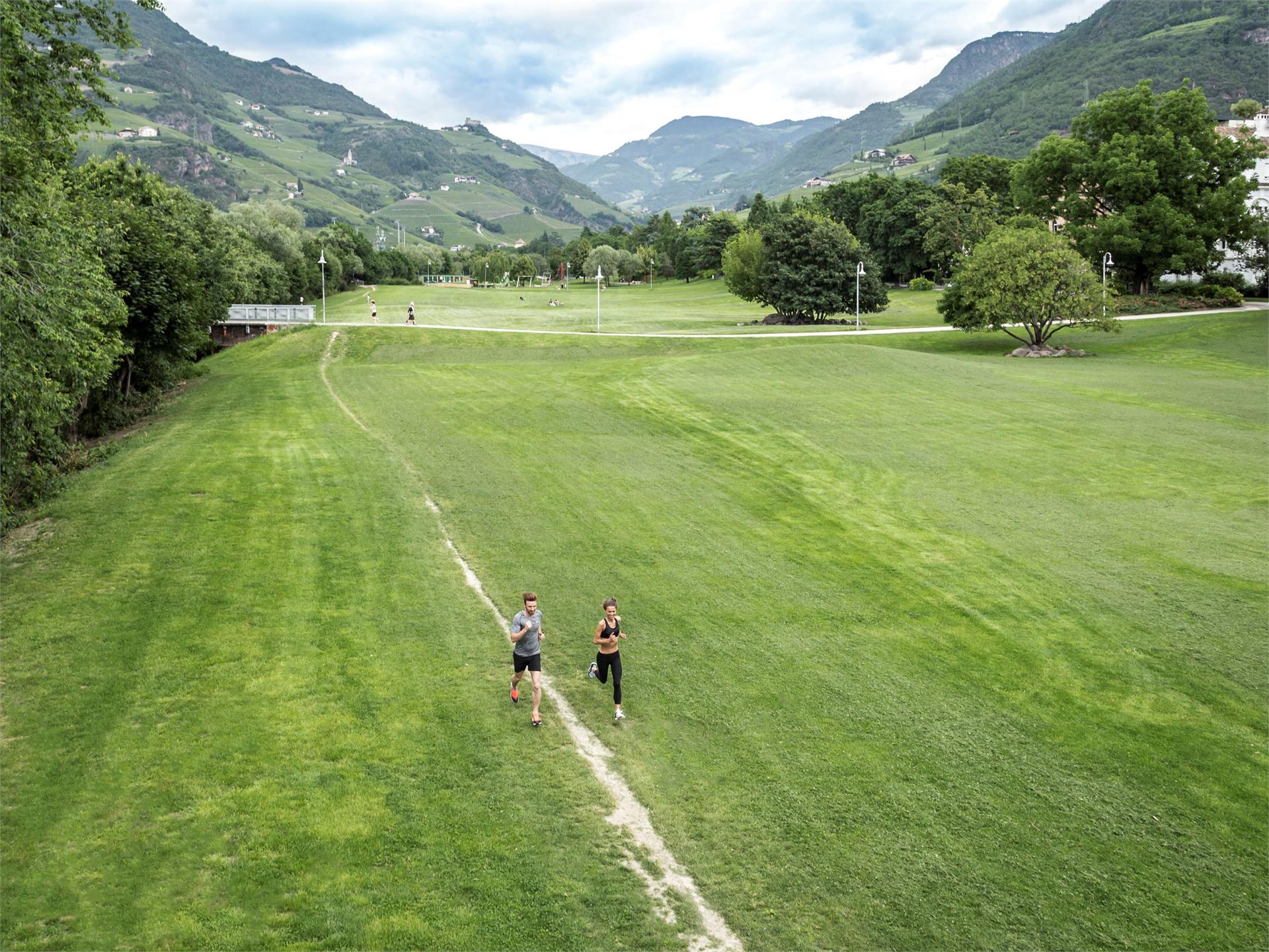 Night-Run: 3,0 km Bolzano/Bozen 1 suedtirol.info