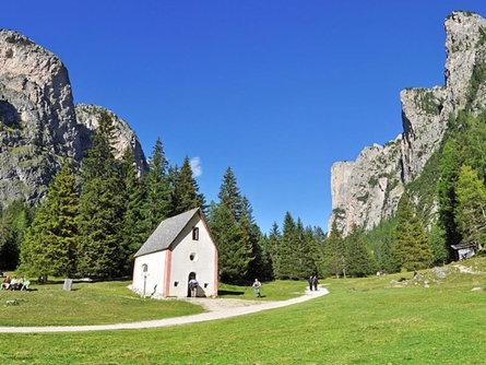 „Ntëur Sëlva“ – Around Selva Sëlva/Selva 1 suedtirol.info