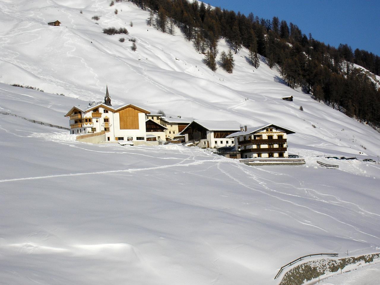 Reschen -  Rojen - Schöneben - Reschen Graun im Vinschgau 1 suedtirol.info