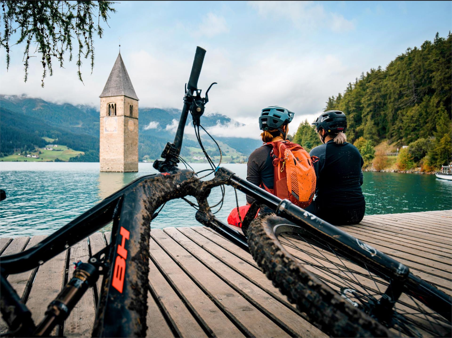 Resia Lake Round Graun im Vinschgau/Curon Venosta 1 suedtirol.info