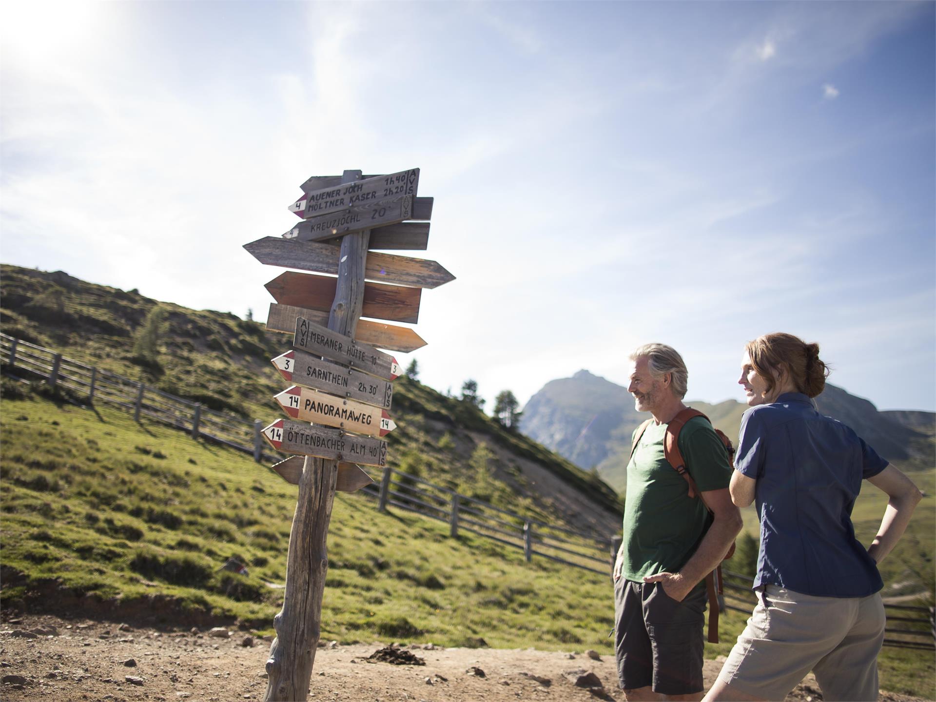 To the  Maiser Alm & Moschwaldwalm mountain huts Hafling/Avelengo 1 suedtirol.info