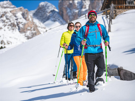 Snowshoe hike admiring the Odle Group S.Crestina Gherdëina/Santa Cristina Val Gardana 7 suedtirol.info