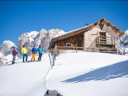 Escursione con le ciaspole sotto le Odle Santa Cristina Val Gardena 3 suedtirol.info