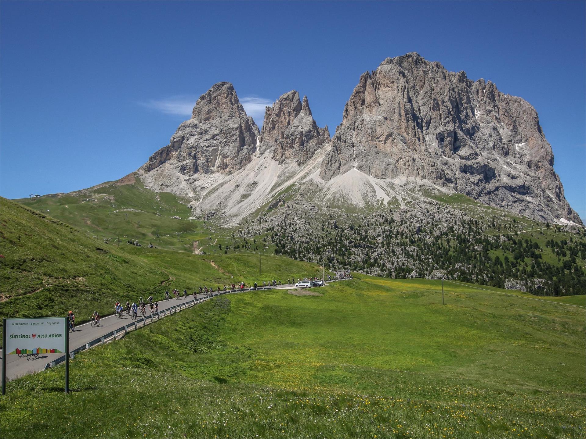 Sellaronda Bike Tour gegen den Uhrzeigersinn - Rennradtour Wolkenstein 2 suedtirol.info