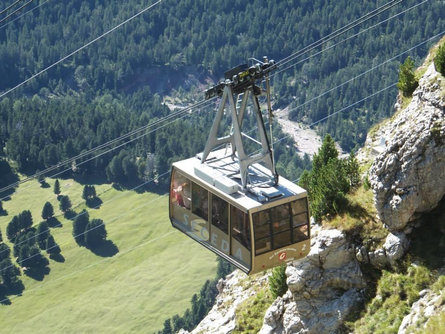 Funicular Seceda Urtijëi/Ortisei 2 suedtirol.info