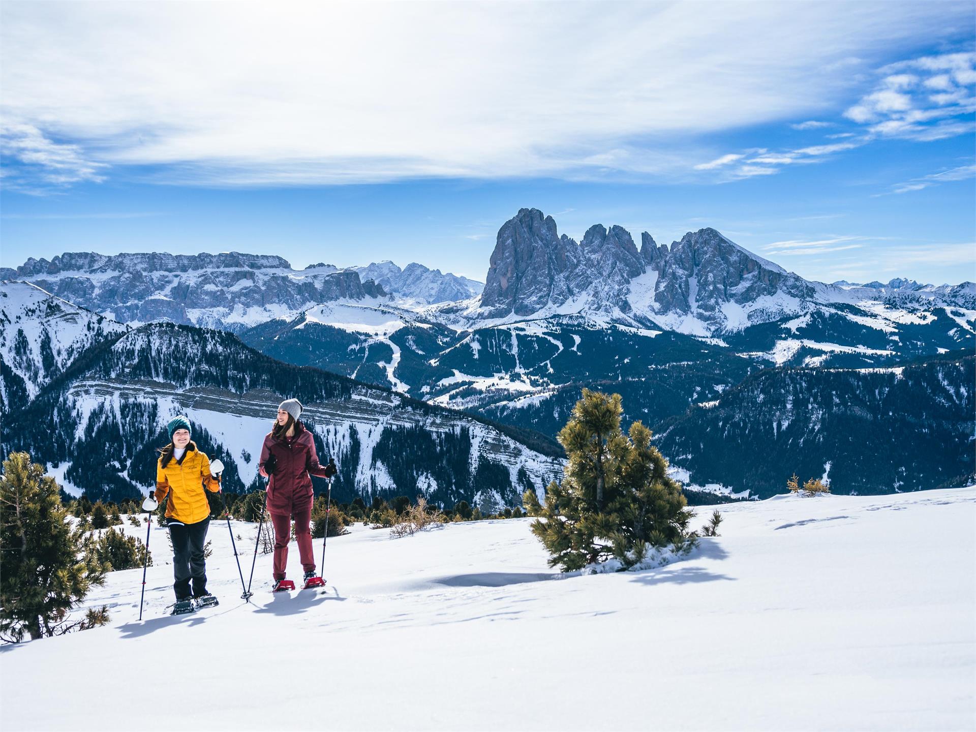 Schneeschuhwanderung zur Heilig Kreuz Kapelle auf Raschötz St.Ulrich 1 suedtirol.info