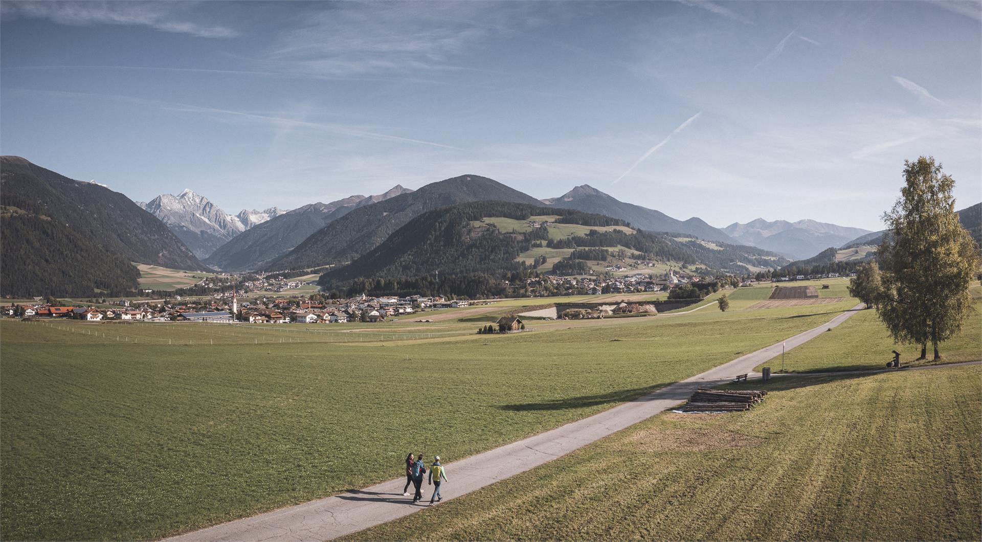 Passeggiata a Valdaora di Sopra Monguelfo-Tesido 1 suedtirol.info