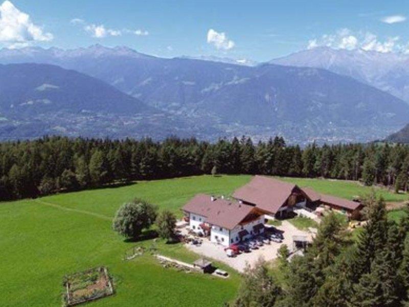 Schlaneid - Bacherhof - St. Ulrich Mölten/Meltina 3 suedtirol.info