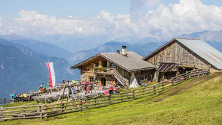 Von St. Leonhard auf dem Brixner Höhenweg nach Kreuztal - Brixen - #3 - suedtirol.info