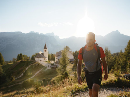 Da Spëscia al Sas dla Crusc La Val 1 suedtirol.info