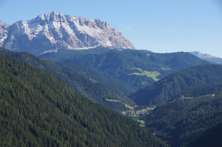 Hike from San Martin across Lovara - Costa to La Val / Wengen San Martin /San Martino 1 suedtirol.info