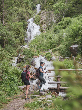 Wanderung zu den Wasserfällen - Rasen-Antholz - #8 - suedtirol.info