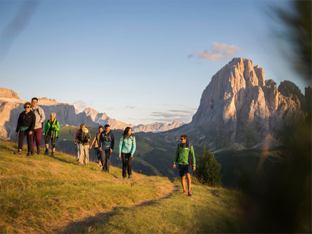 Escursione al terrazzo panoramico Sëurasas Santa Cristina Val Gardena 3 suedtirol.info