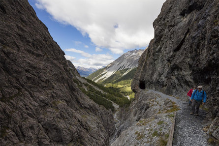 Tour trough Uina Gorge: On the Smugglers Trail Mals/Malles 3 suedtirol.info