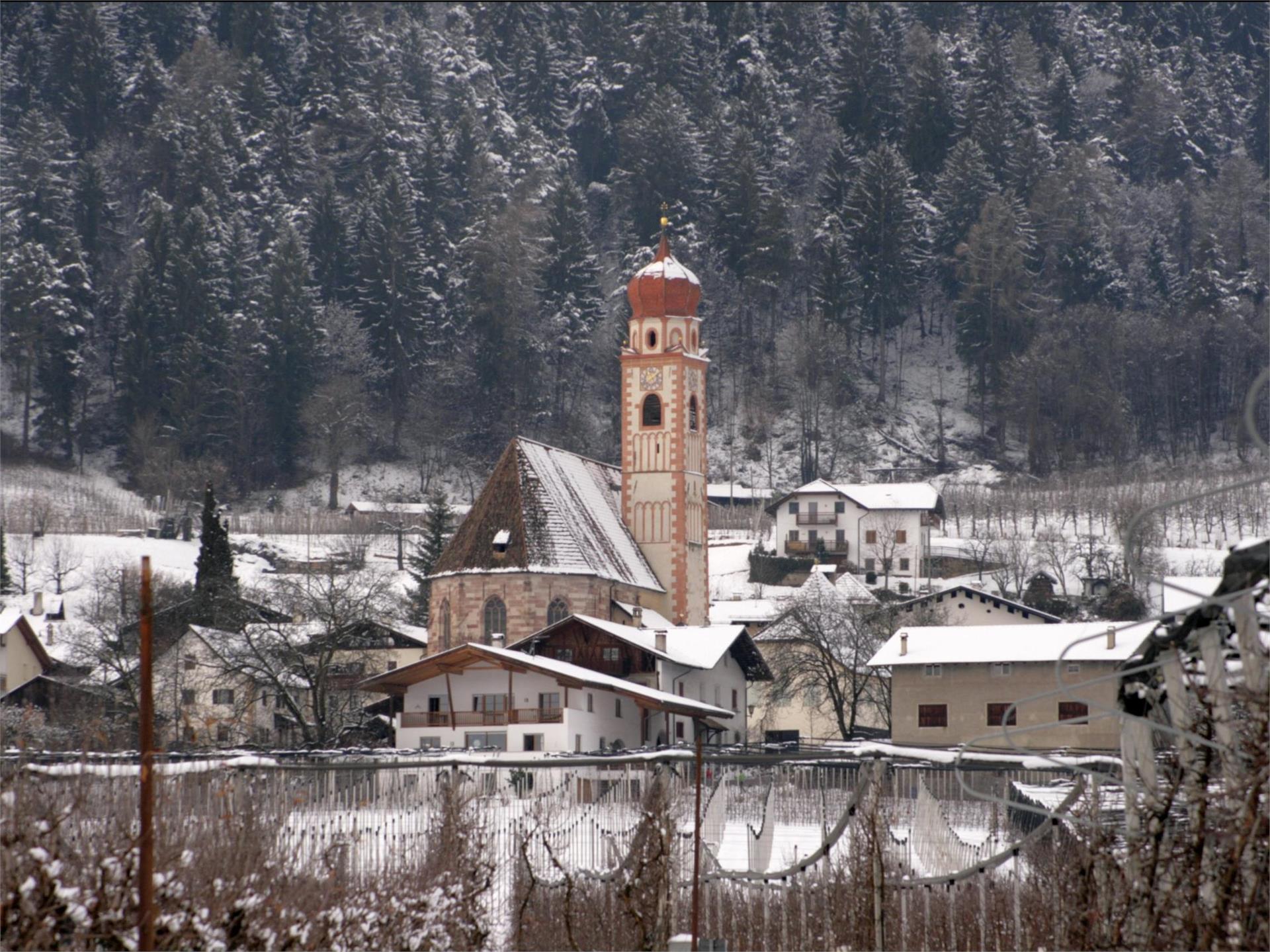 From Tesimo to the St. Christoph Church - Circular Hike at winter Tisens/Tesimo 1 suedtirol.info