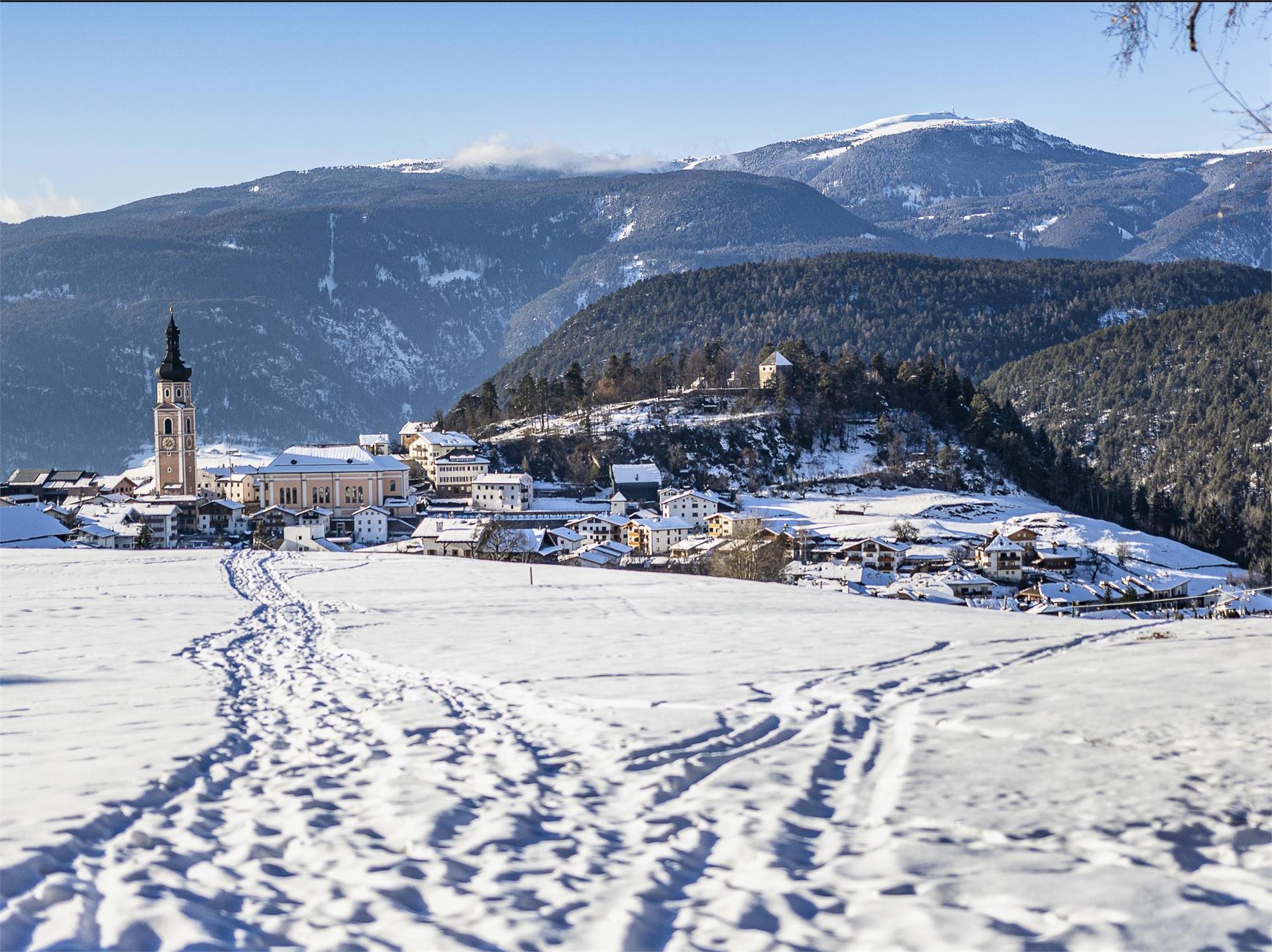 Winterwanderung: Kastelruth–Bremicher Platzl–Tiosels-Kastelruth Kastelruth 3 suedtirol.info